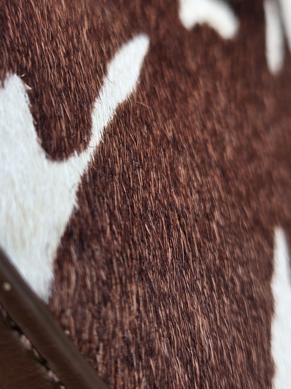 House of Harlow 1960 East-West Baguette Calf Hair Barrel Shoulder Bag Cow Design - Picture 5 of 7